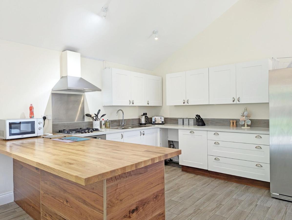 Millside, Bosham Villa Екстериор снимка